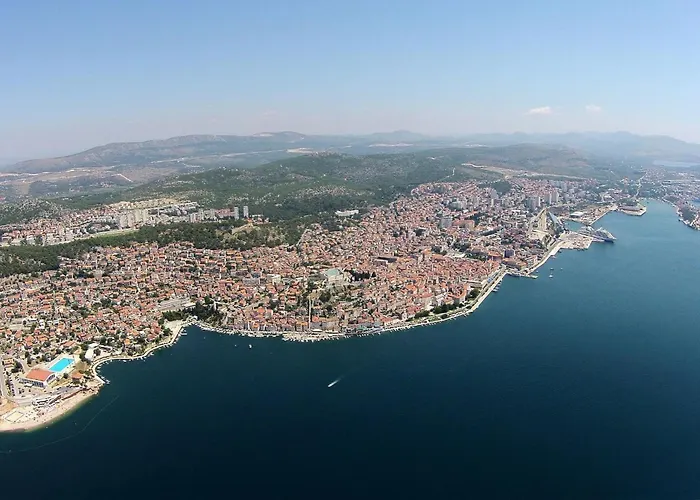 Lägenhet With Parking Space - 23791